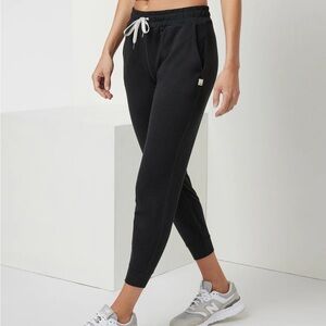 Vuori Performance Jogger Pants heathered black small